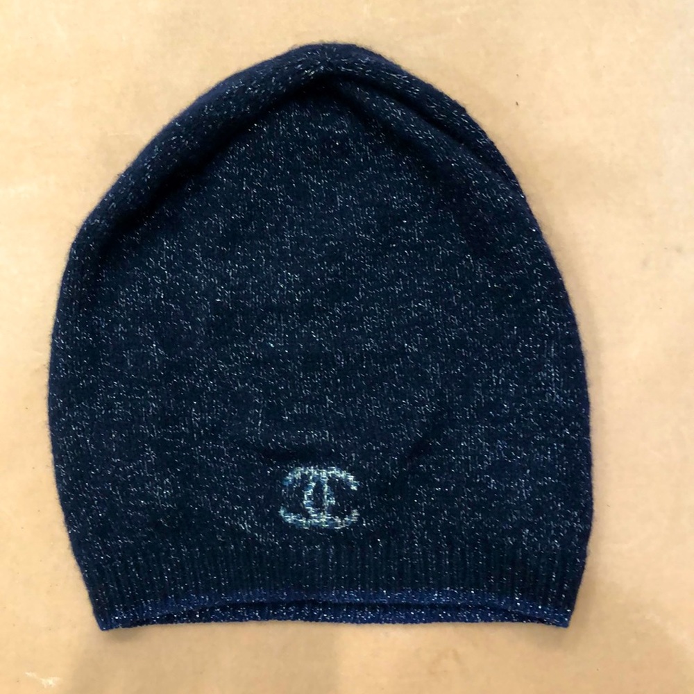 CHANEL NWT cashmere beanie- navy with sparkle
